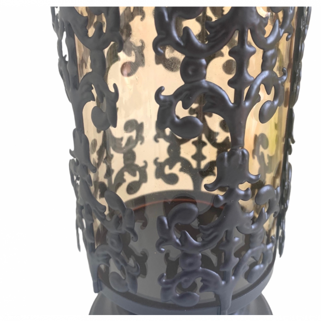CASTIÇAL DECORATIVO EM METAL CHUMBO - G