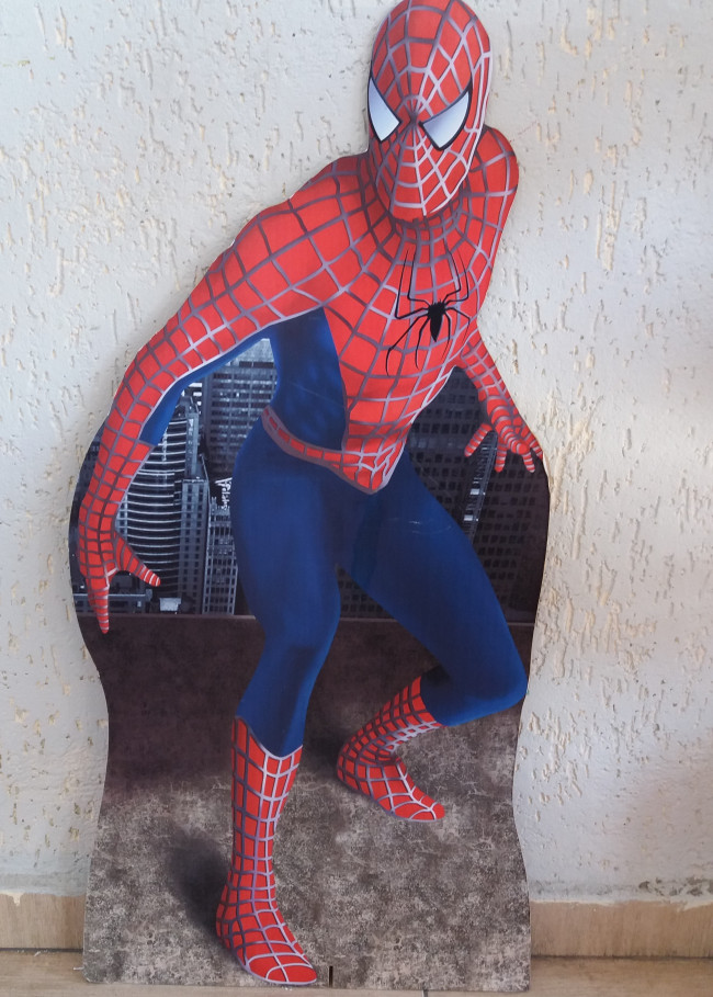 DISPLAY DE CHÃO HOMEM ARANHA