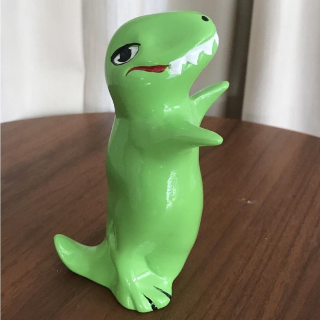 Dinossauro cerâmica