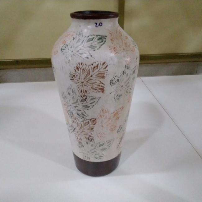 Vaso retro com detalhes