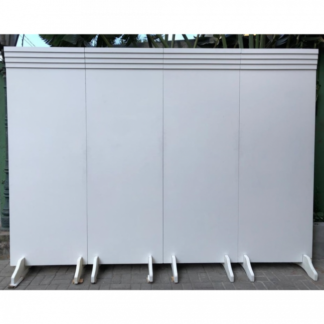 PAINEL LISO C/ MOLDURA SUPERIOR MADEIRA COLOR (CADA MÓDULO C 0,80 M | L 0,30 M | A 2,35 M)