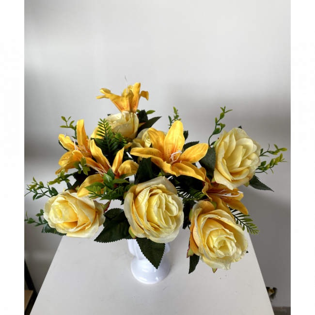 Rosas e Lírios Amarelos