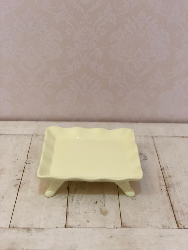 Suporte Doce Babado Quadr. Amarelo Candy - C 20 x L 20 x A 6