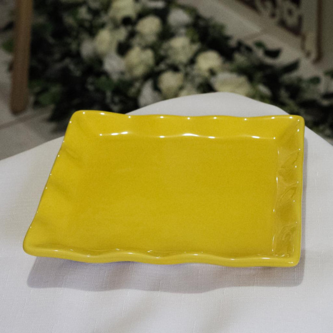 SUPORTE DE DOCE QUADRADO PORCELANA AMARELO