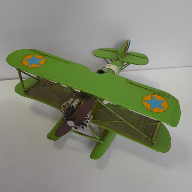 AVIÃO VERDE