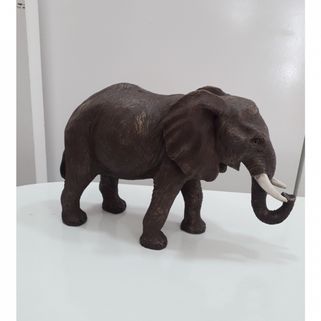 Elefante de resina