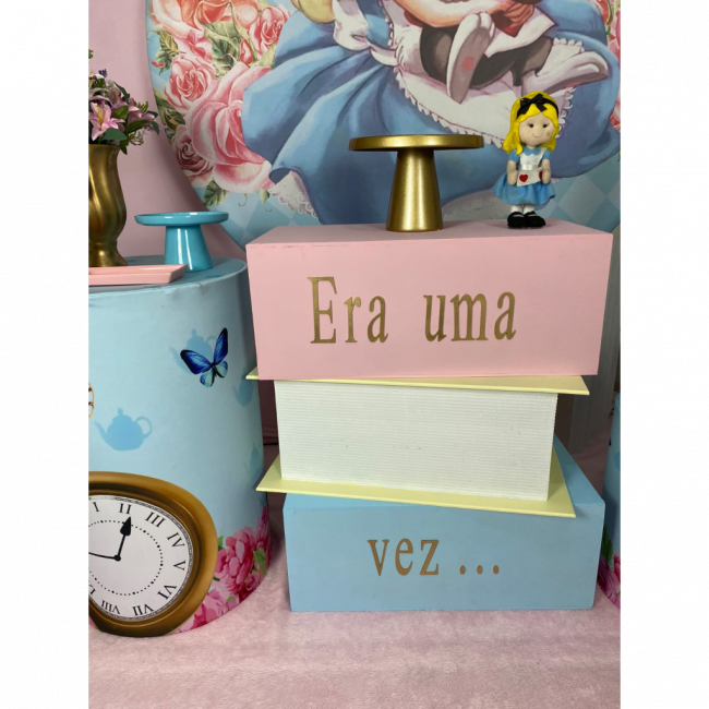 ALICE NO PAIS DAS MARAVILHAS