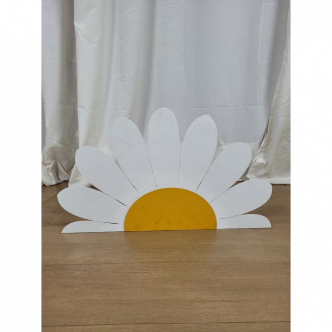 MARGARIDA-TOTEM DE CHÃO