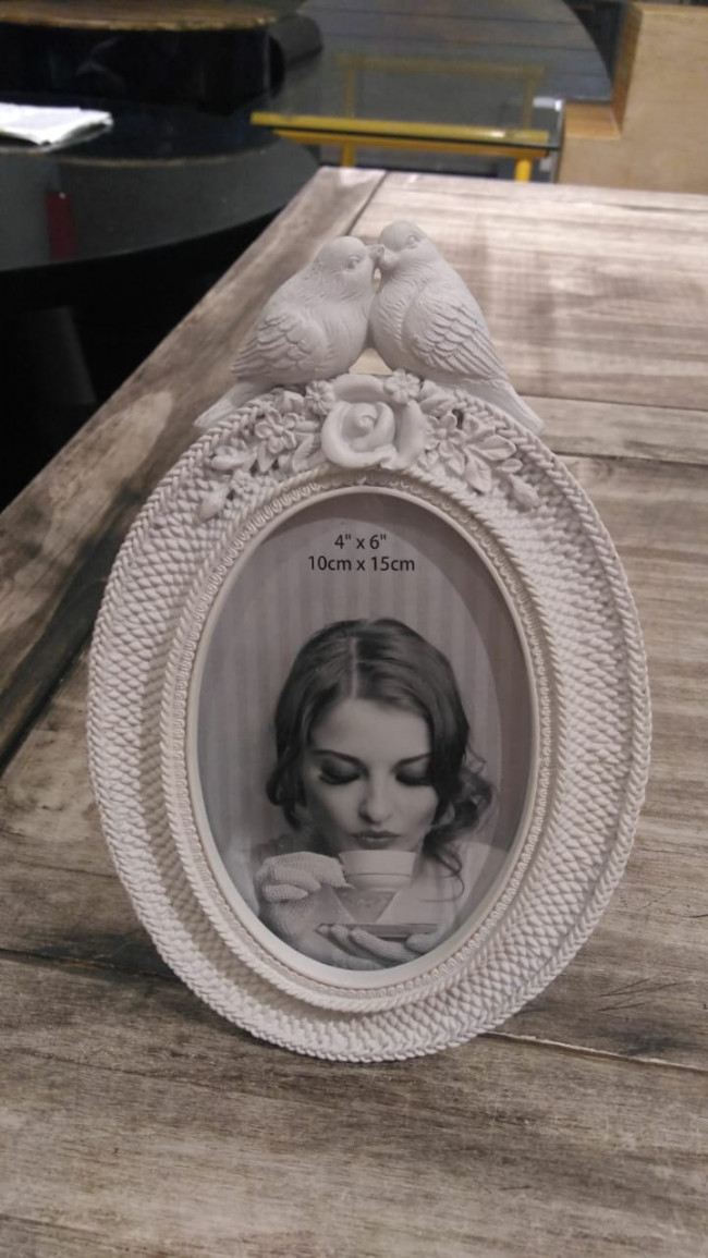 PORTA RETRATO PASSARINHOS POMBINHAS BRANCO