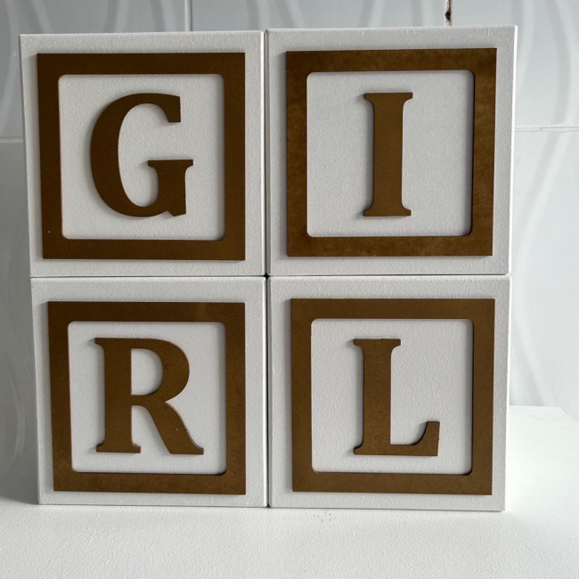 Cubos Girl