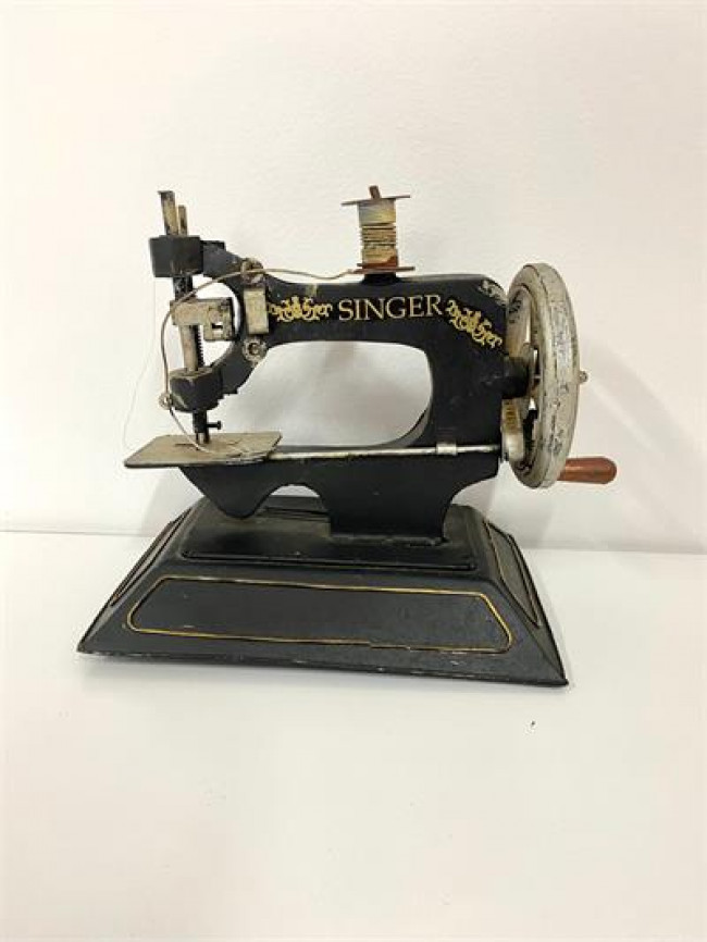 ED FERRO MAQUINA DE COSTURA C21L24 M