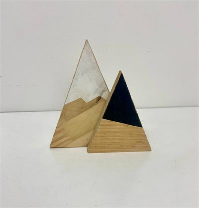 ED MAD PINUS MONTANHAS PRETO/BRANCO KITC/2 A17C14 P
