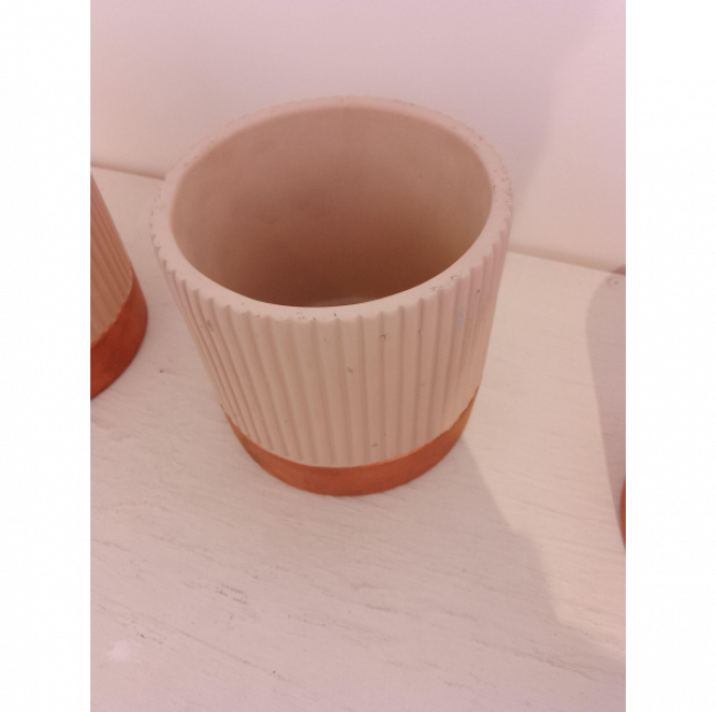 CACHEPOT BEGE COM BORDA ROSE GOLD