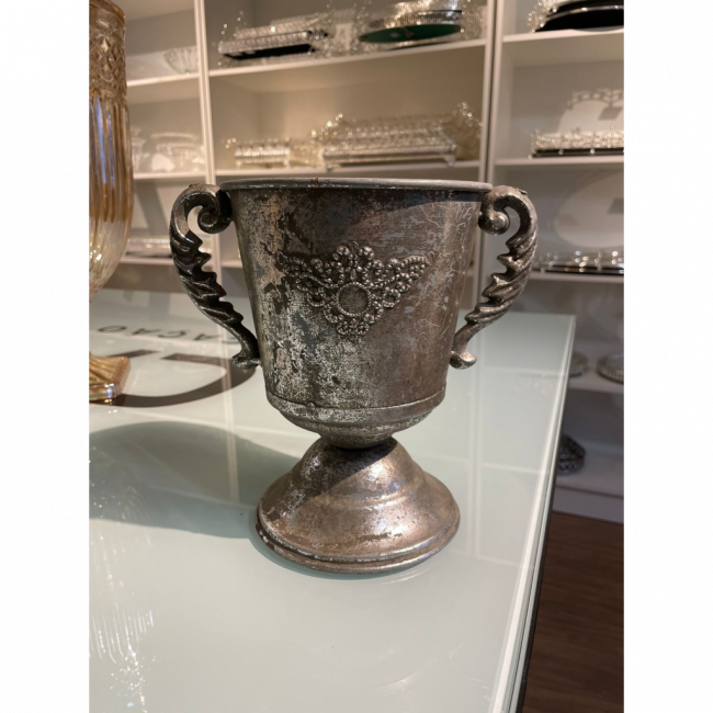 Vaso lata envelhecida