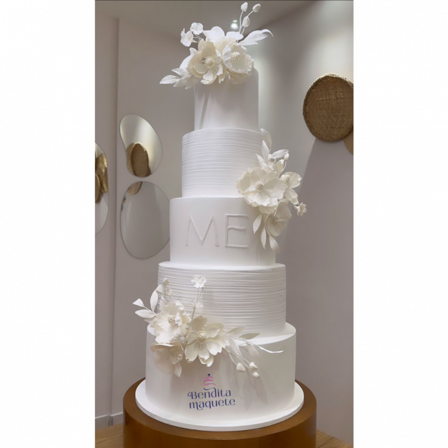 DEEP CAKE 5 andares (40x75cm / altero flor e inicial)