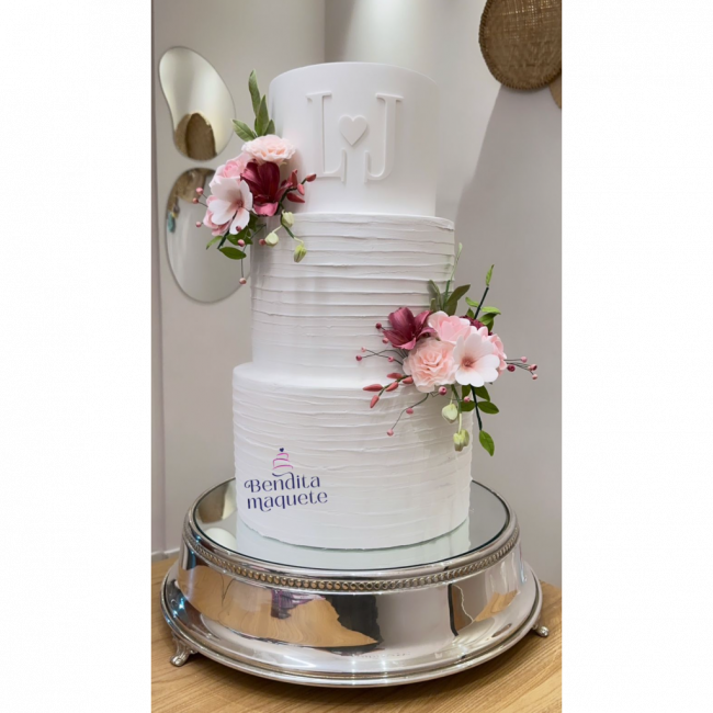 LANNA CAKE
