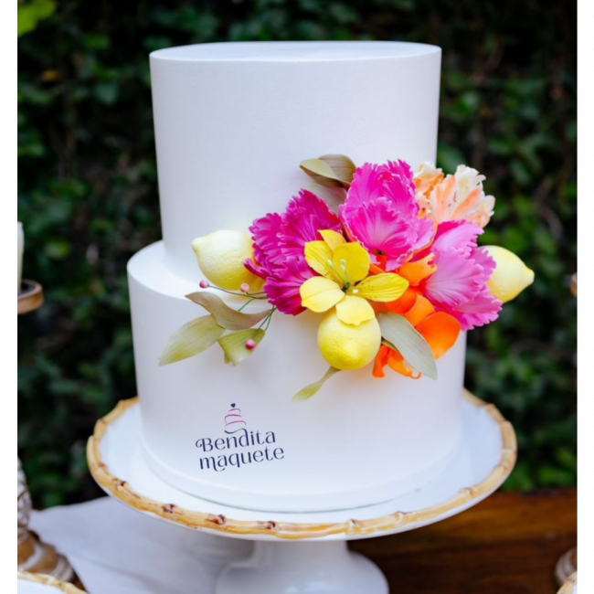WHITE CAKE (2 andares)