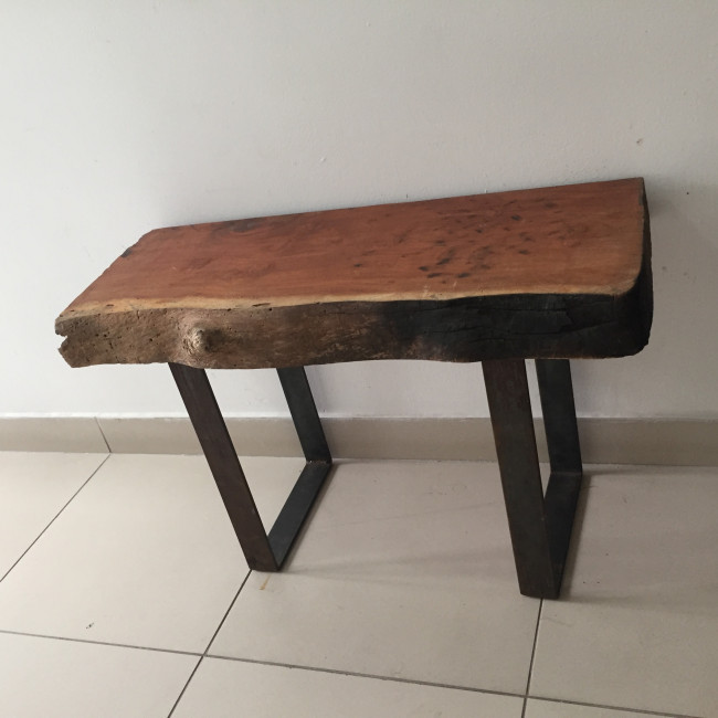 MESA TORA RETANGULAR BAIXA PE FERRO