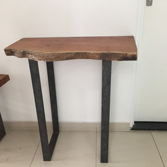 MESA TORA RETANGULAR ALTA PE FERRO
