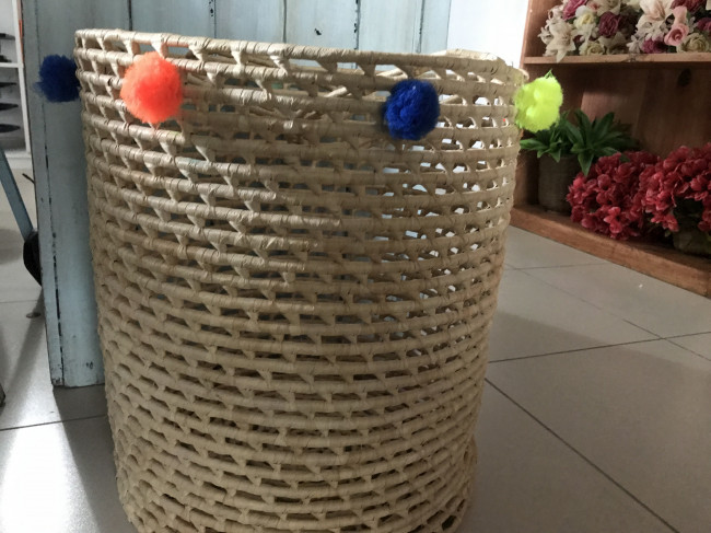 CESTO PALHA POMPOM