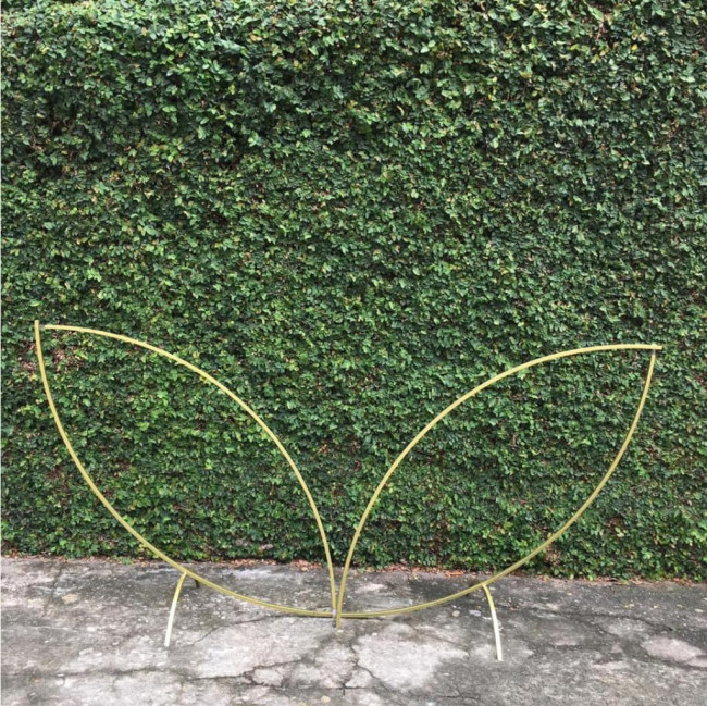 PAINEL REDONDO VAZADO DOURADO 2,00