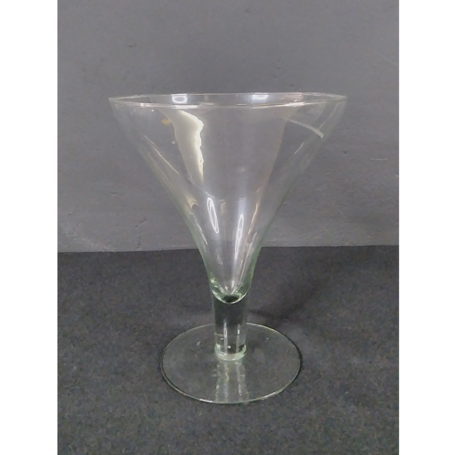 TAÇA CONE ALTA